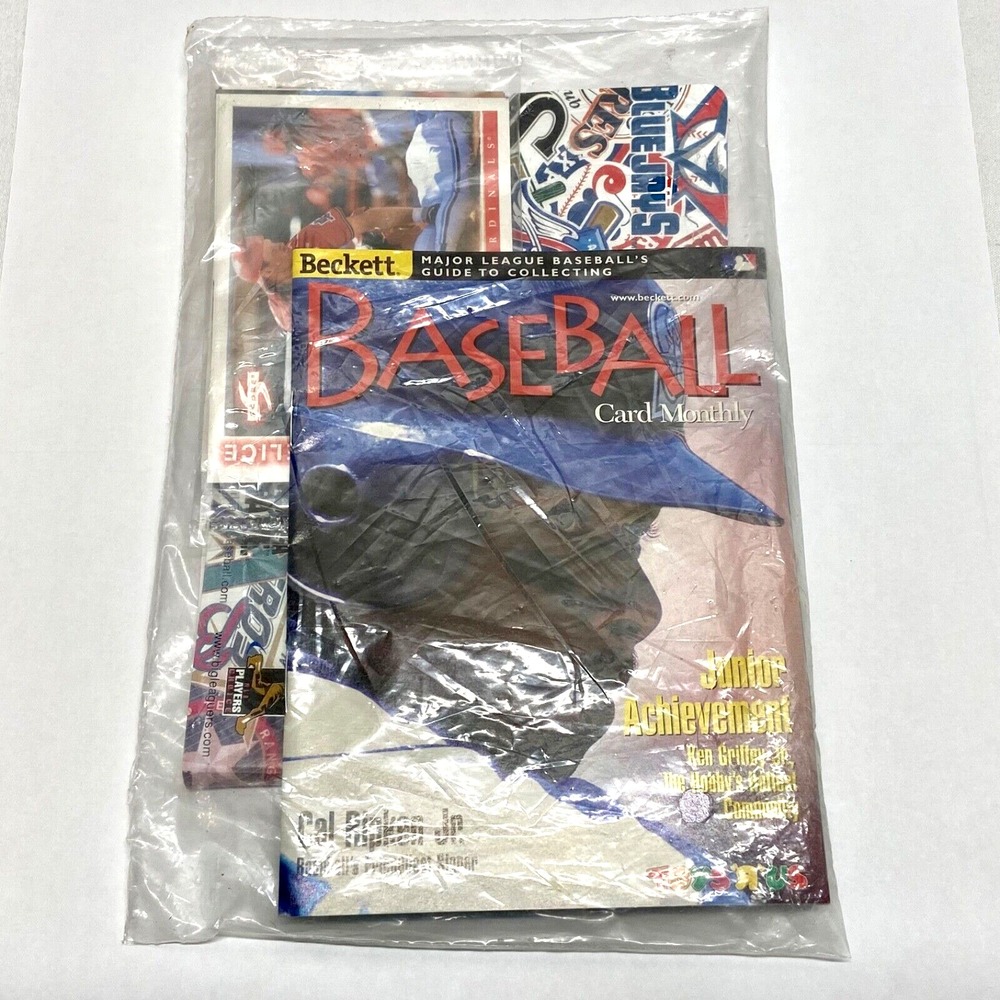 MLB 1998 Ultra Pro Collectors Album Toys R Us Beckett Baseball Monthly Sealed